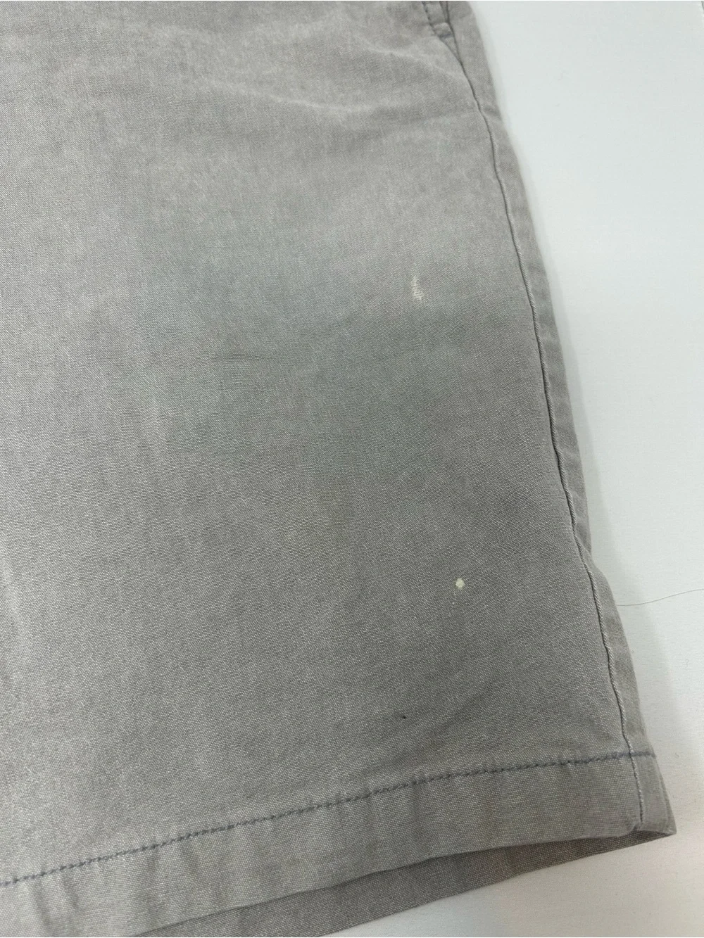 Old Navy Ultimate Slim Built in Flex Gray Shorts Size 32
